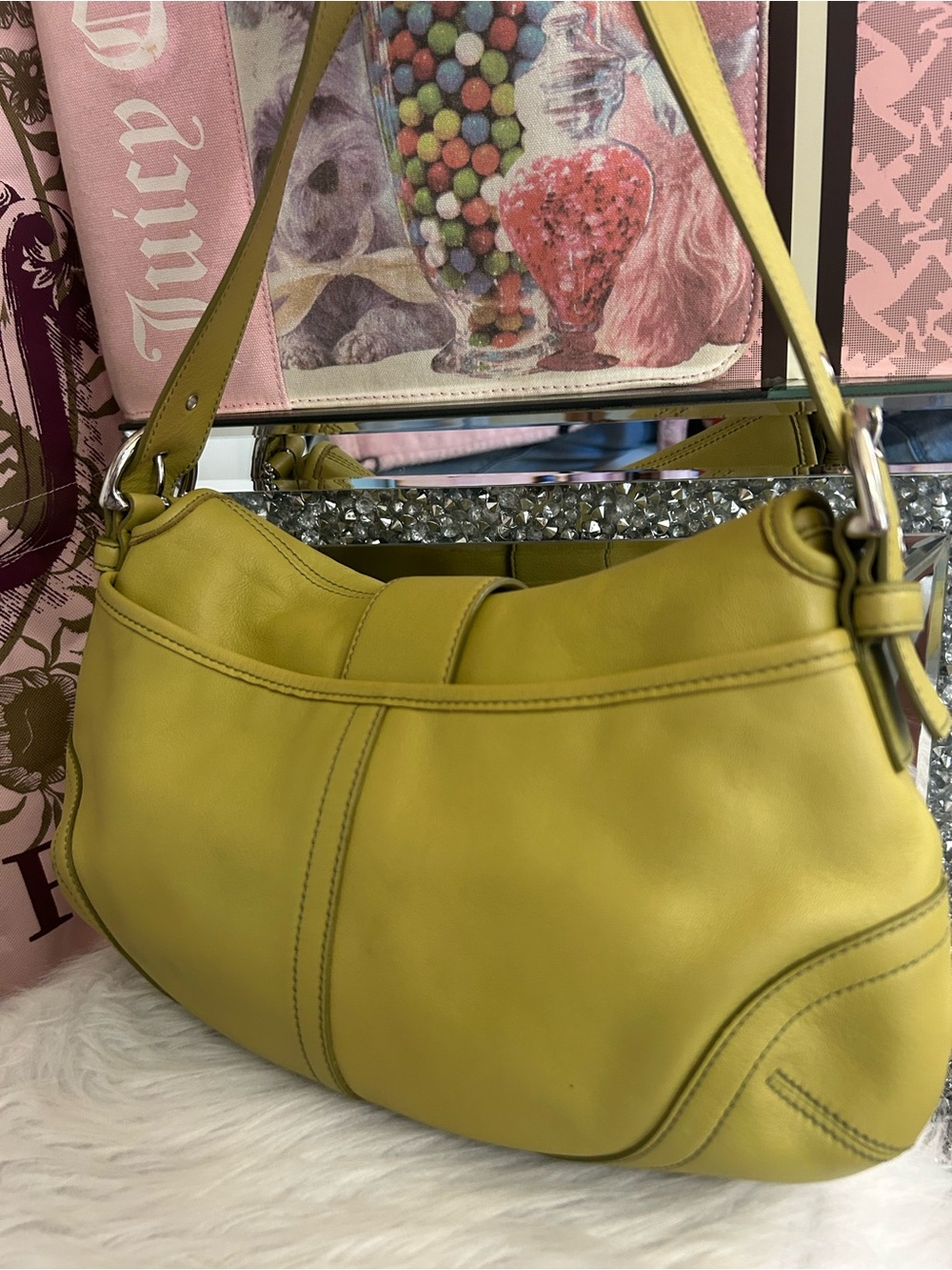 Y2K Vintage 2004 Coach Soho 9248 Lime Green Leather Buckle Flap Shoulder Bag - Picture 4 of 15